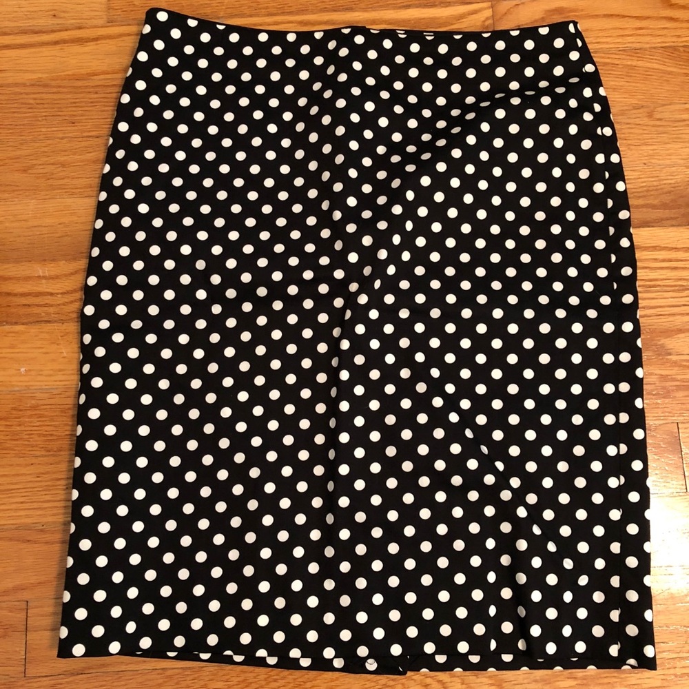 White House Black Market Skirt